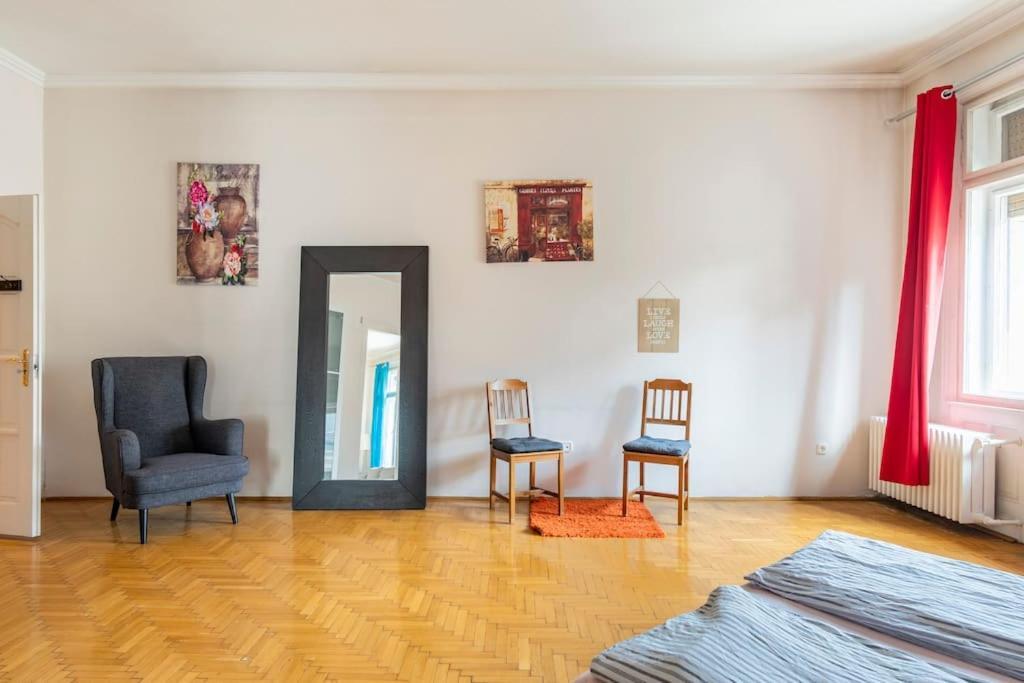 Basilica Apartment *